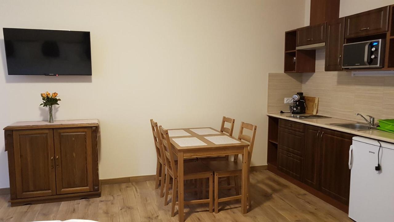 Toscana Apartman Gyula Luaran gambar